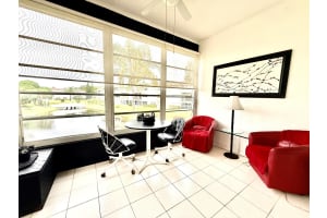 3401 NW 47th Avenue 513, Lauderdale Lakes, FL 33319 - MLS#R11084151