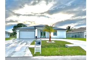 1822 Sw Monterry Lane, Port Saint Lucie