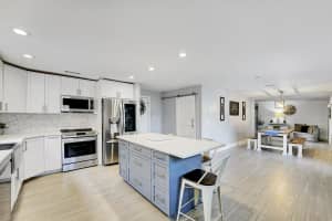 182 Bilbao Street, Royal Palm Beach, FL 33411 Sold 07/29/25