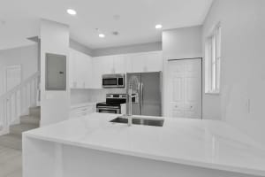 324 Bayfront Drive, Boynton Beach, FL 33435 Sold 06/20/25