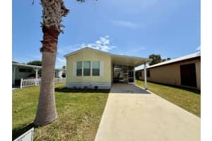 33 SE Flamenco Way, Port Saint Lucie, FL 34952 Sold 06/26/25