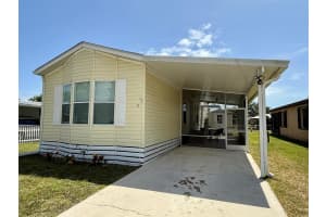 33 SE Flamenco Way, Port Saint Lucie, FL 34952 Sold 06/26/25