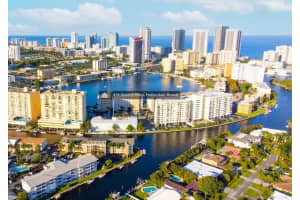 419 Golden Isles Drive 107, Hallandale Beach
