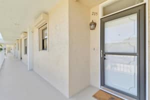 300 N A1a 205j 205j, Jupiter, FL 33477 Sold 06/23/25