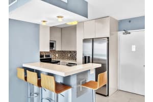 1200 Avenue Avenue Ph19, Miami Beach, FL 33139 - MLS#R11084338