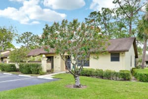 135 Manchineel Court, Royal Palm Beach, FL 33411 - MLS#R11084396