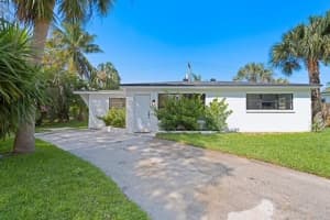 235 NE 20th Street, Boca Raton, FL 33431 - MLS#R11084405