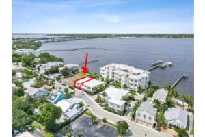 53 SE Seminole Street A, Stuart, FL 34994 - MLS#R11084422