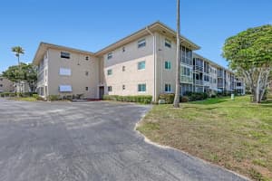 2581 N Garden Drive 107, Lake Worth, FL 33461 - MLS#R11084491