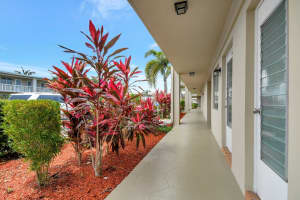 2131 NE 42nd Court 107e, Lighthouse Point, FL 33064 - MLS#R11084543