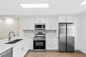 7350 Kinghurst Drive 305, Delray Beach, FL 33446 Sold 07/24/25