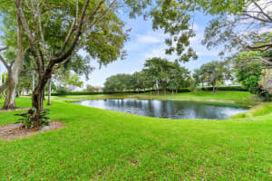 7350 Kinghurst Drive 305, Delray Beach, FL 33446 Sold 07/24/25