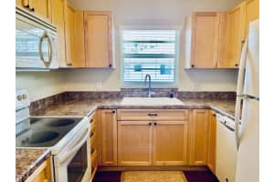 1 Lake Vista Trail 202, Port Saint Lucie, FL 34952 Sold 07/08/25
