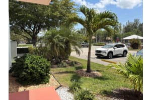 113 Windsor F, West Palm Beach