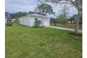 5227 SE Isabelita Avenue, Stuart, FL 34997 - MLS#R11084756