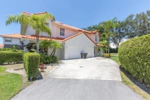 13513 Fountain View Boulevard 13513, Wellington