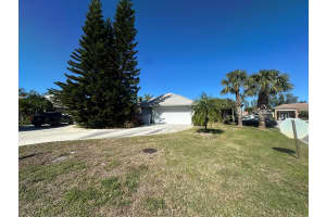 173 Orange Tree Drive Lake Worth, FL 33462 - Off Market