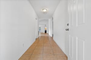 6076 7th Street, Vero Beach, FL 32968 Sold 06/03/25