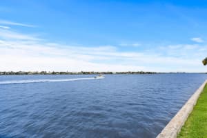 2180 Ibis Isle Road 5, Palm Beach, FL 33480 - MLS#R11084893
