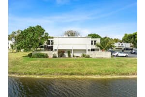 12128 Regal Court E, Wellington, FL 33414 Sold 01/28/26