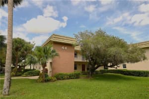 44 Vista Gardens Trail 106, Vero Beach, FL 32962 Sold 05/16/25