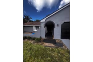 112 NE Caprona Avenue, Port Saint Lucie, FL 34983 - MLS#R11084943