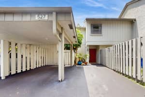 527 Deer Creek Wildwood Lane E, Deerfield Beach