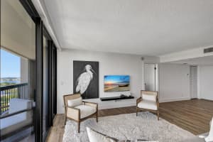 2425 Presidential Way 2002, West Palm Beach, FL 33401 Sold 12/05/25