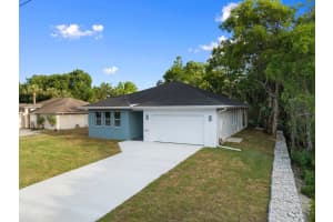 899 Gladiola Avenue, Sebastian, FL 32958 Sold 07/31/25
