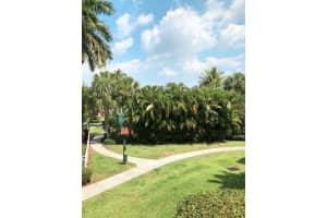 6450 Emerald Dunes Drive 301, West Palm Beach, FL 33411 - MLS#R11085105
