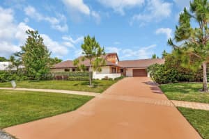 12682 Headwater Circle, Wellington, FL 33414 Sold 05/30/25