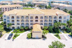 37 Harbour Isle Drive E 304, Fort Pierce, FL 34949 Sold 09/26/25
