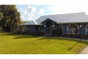 3201 SE South Lookout Boulevard, Port Saint Lucie, FL 34984 - MLS#R11085180