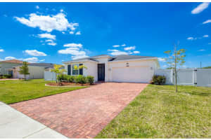 7568 NW Deysbrook Lane, Port Saint Lucie, FL 34987 Sold 08/04/25