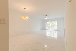 10315 Nw 24th Pl Place 204, Sunrise