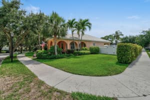 2584 E Community Drive, Jupiter, FL 33458 - MLS#R11085273