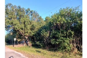 7025 Ne 11th Lane Okeechobee, FL 34974 - Off Market