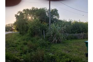 7025 Ne 11th Lane Okeechobee, FL 34974 - Off Market