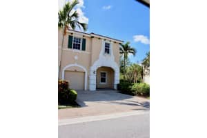 116 SW Otter Run Place, Stuart, FL 34997 Sold 08/27/25