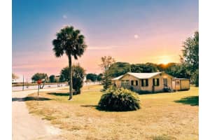 601 Riverside Dr, Moore Haven, FL 33471, Sold 09/08/25