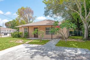 1700 Seminole Boulevard, West Palm Beach, FL 33409 Sold 06/09/25