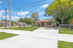 1700 Seminole Boulevard, West Palm Beach, FL 33409 Sold 06/09/25