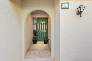 25 Lexington Lane W B, Palm Beach Gardens, FL 33418 - MLS#R11085343