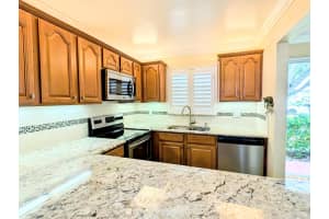 2600 SE Ocean Boulevard SE Z6, Stuart, FL 34996 - MLS#R11085354