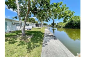 3020 SE 38th Avenue, Okeechobee, FL 34974 - MLS#R11085374