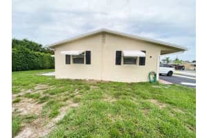 2715 Ponce De Leon Boulevard, Delray Beach, FL 33445 - MLS#R11085476
