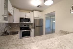 5800 Fernley Drive W 10, West Palm Beach, FL 33415 - MLS#R11085485
