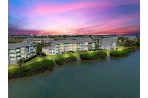 164 NE Edgewater Drive 2105, Stuart, FL 34996 - MLS#R11085520