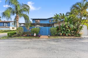 4652 Holly Lake Drive, Lake Worth, FL 33463 - MLS#R11085532