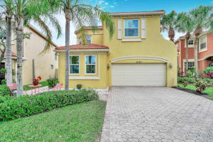 9161 Dupont Place, Wellington